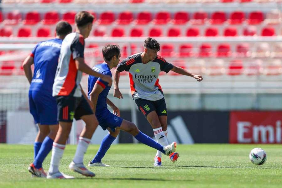 Benfica B e Alverca em preparação para a nova temporada 