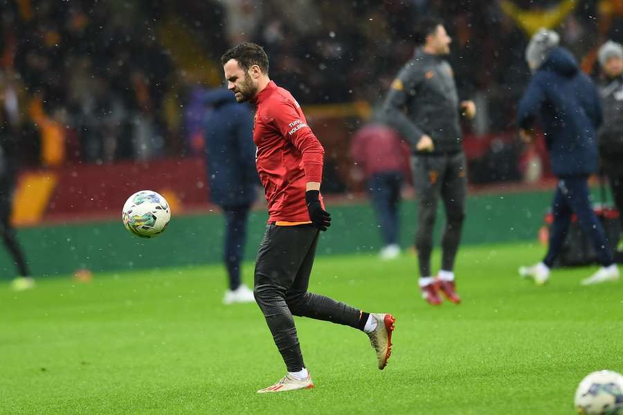 Juan Mata a ajuns la Vissel Kobe