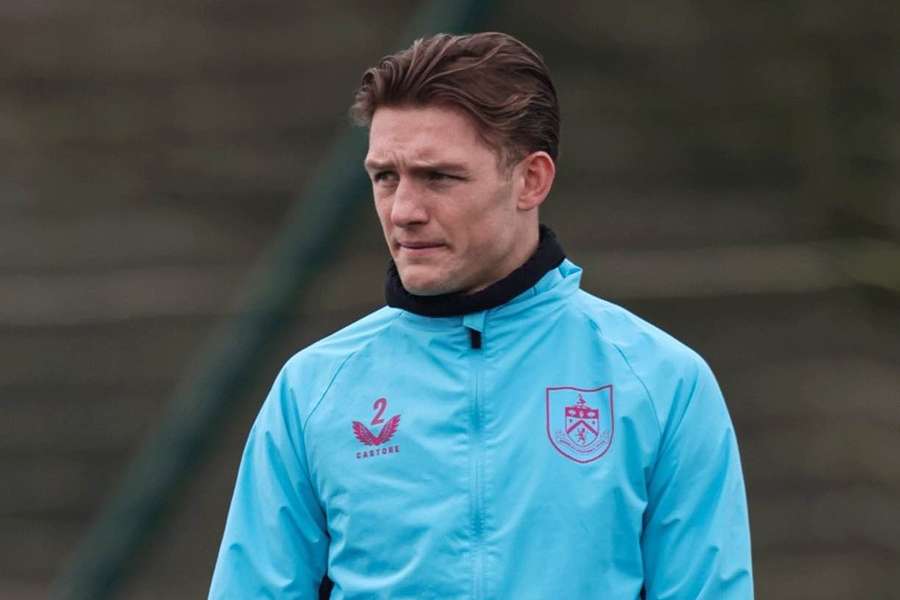 Z Burnley by měl do Sparty dorazit Oliver Sonne.