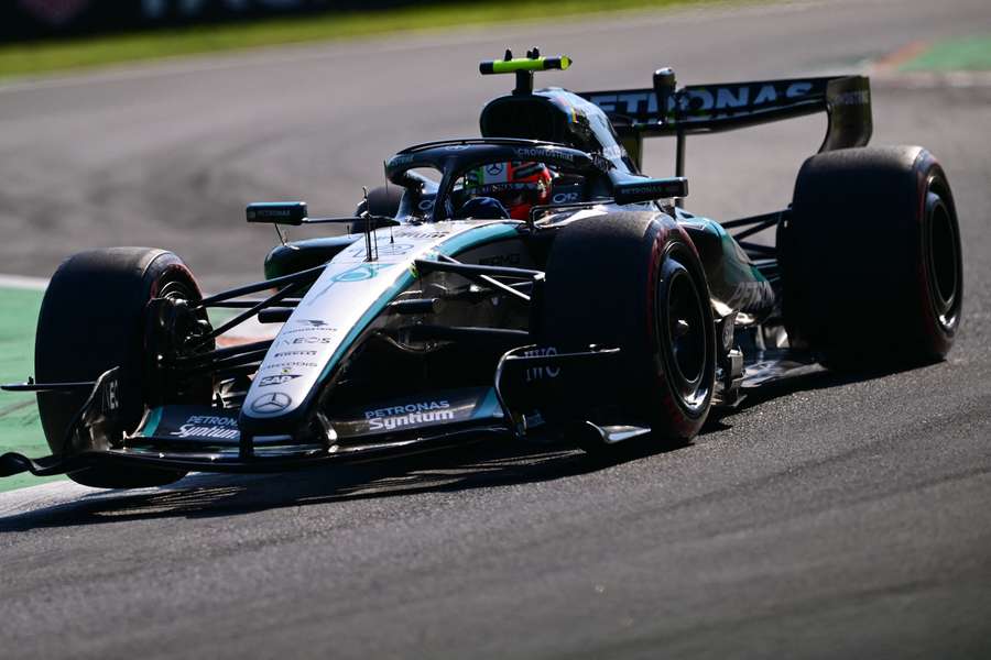 Mercedes opanoval trénink F1 v Monze.