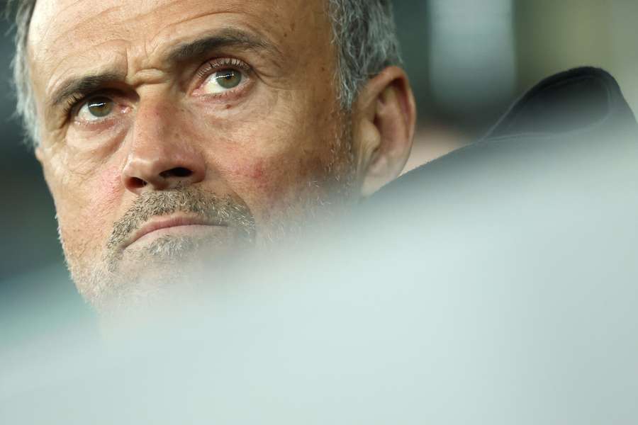 Luis Enrique durant le match de la 27e journée de Ligue 1 face à l'ASSE.