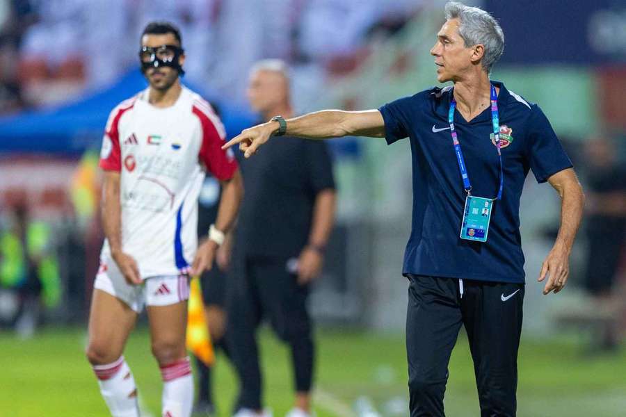 Paulo Sousa, treinador do Shabab Al-Ahli