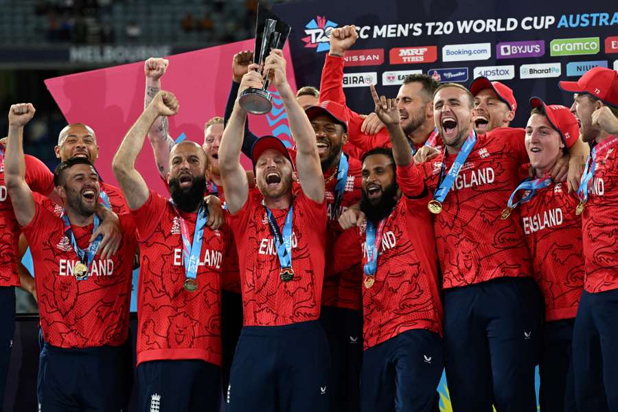 England's players celebrate after victory 