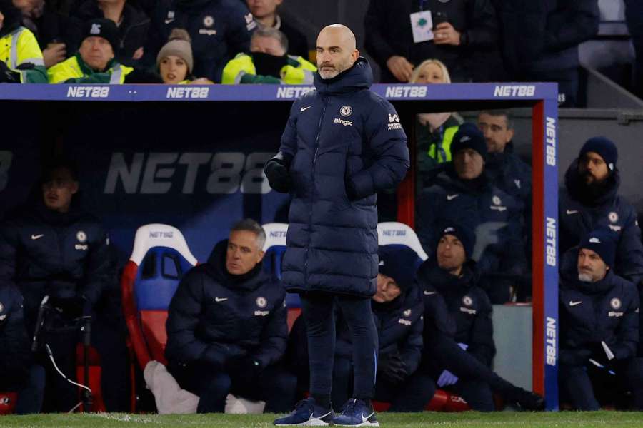 Enzo Maresca in the Chelsea dugout