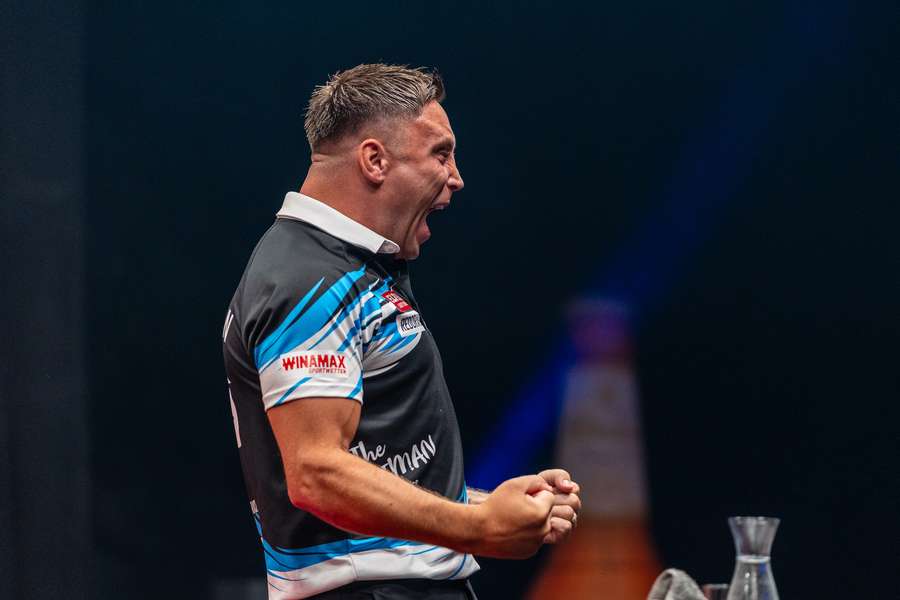 Gerwyn Price triumphiert in Kiel.