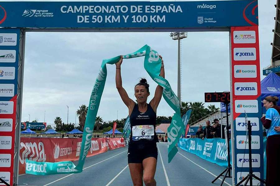 Gemma Arenas, campeona y récord de España de 100 km