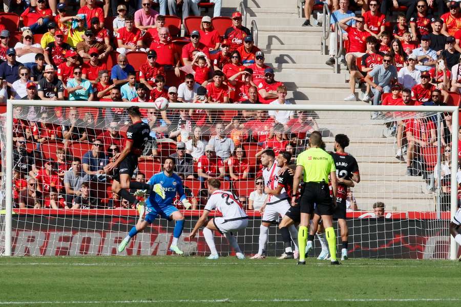 Muriqi, único goleador del partido.