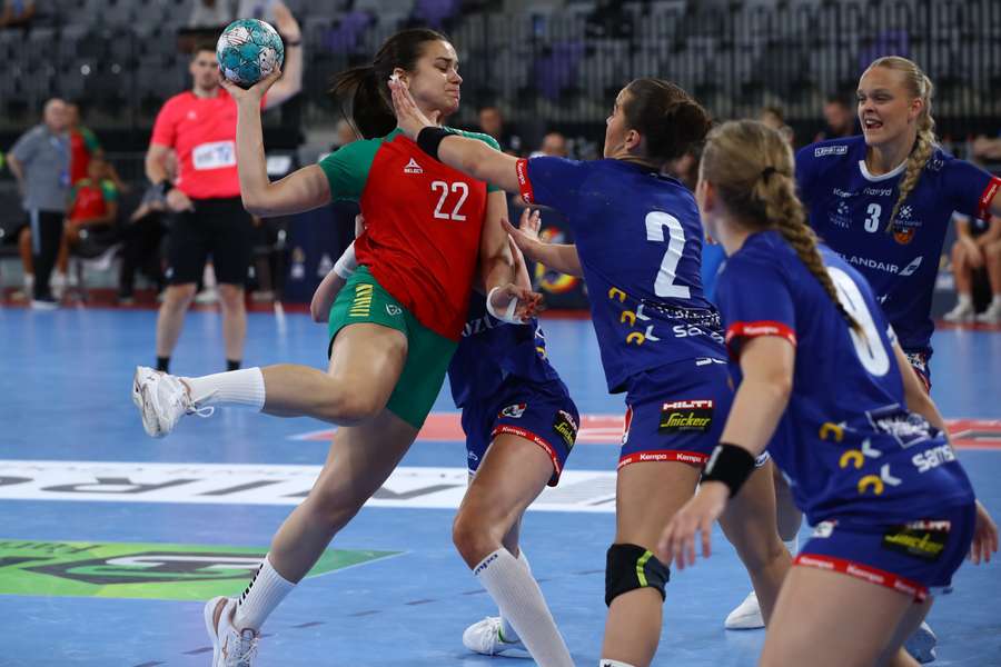 Portugal venceu Islândia na Pitesti Arena