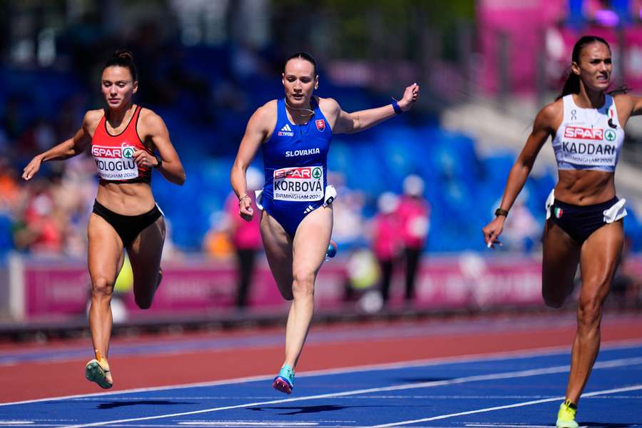 Korbová nepostúpila z rozbehov na 200 m. Korbová nepostúpila z rozbehov na 200 m.