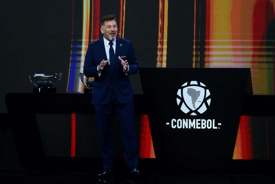 Piada de Alejandro Domínguez saiu furada Piada de Alejandro Domínguez saiu furada