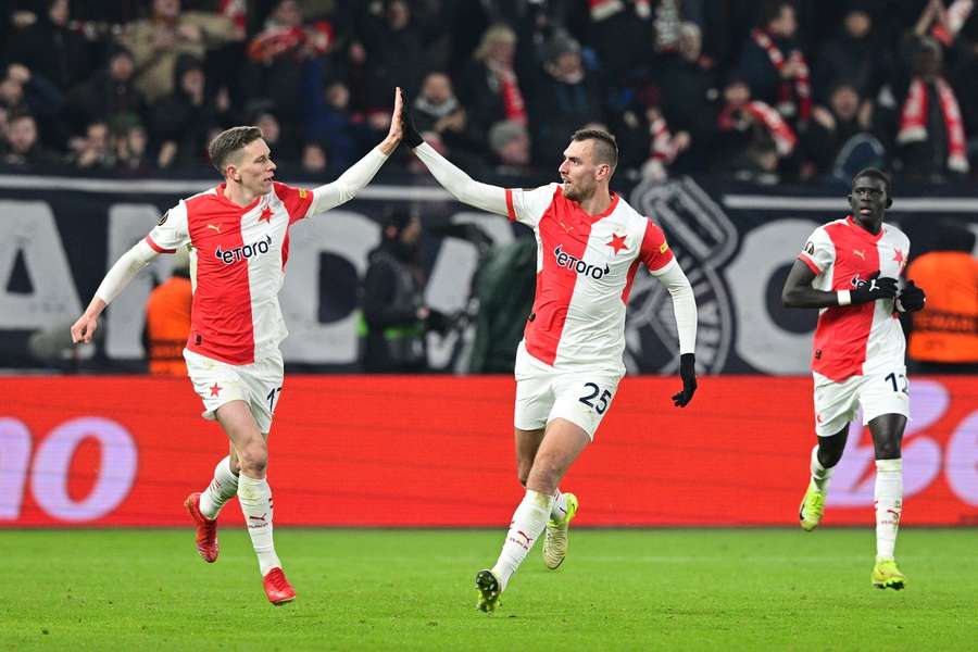 Trenér Martin Hašek věří, že Slavia v lednu oba zápasy vyhraje a postoupí.
