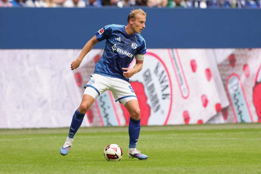 Timo Becker freut sich auf die Bundesliga-Rückkehr mit Schalke 04. Timo Becker freut sich auf die Bundesliga-Rückkehr mit Schalke 04.