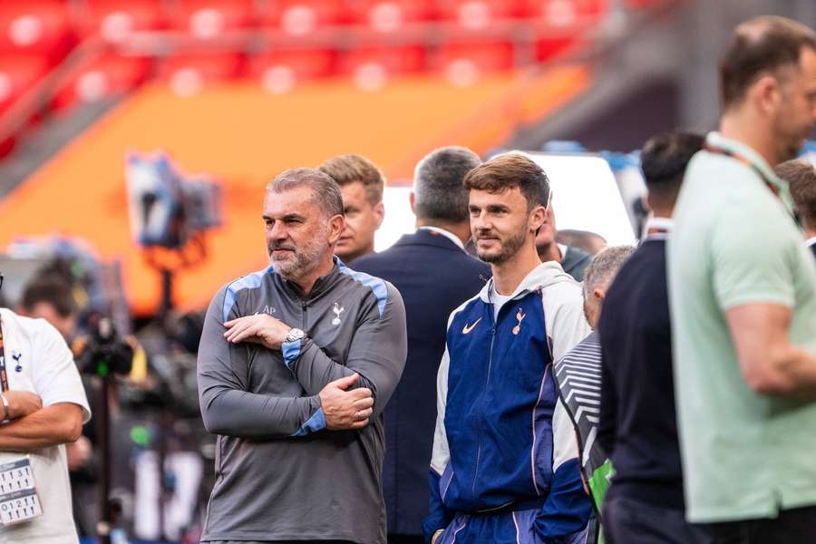 Head coach Ange Postecoglou of Tottenham Hotspur seen with James Maddison during the last training session before the UEFA Europa League final