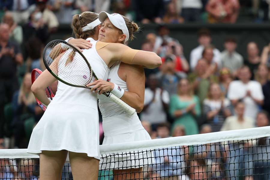 Elena Rybakina e Shelby Rogers fizeram um bom jogo em Wimbledon