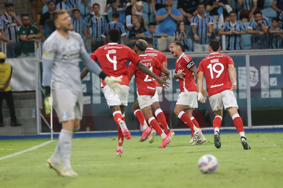 Fernando determinou o empate no primeiro GreNal da temporada
