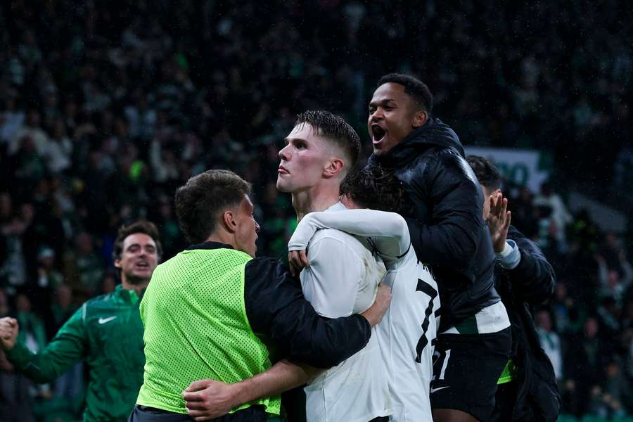 Gyökeres celebra pelo Sporting