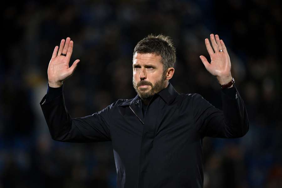 Carrick verí, že United opäť nájde správny smer. Carrick verí, že United opäť nájde správny smer.