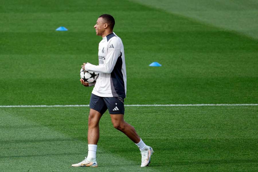 Mbappé com dificuldades de afirmação no Real Madrid