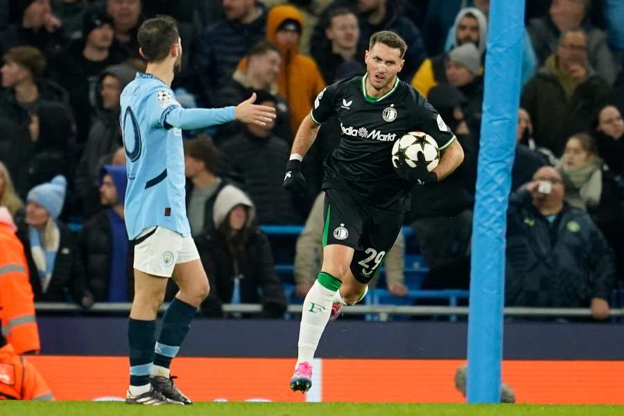 Manchester City woes continue as Feyenoord fight from three goals down ...