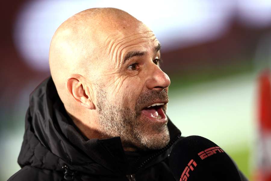 Peter Bosz heeft zich vooral beziggehouden met de aankomende wedstrijd, tegen AZ