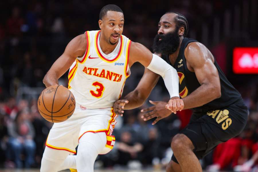 Los Hawks superan a los Cavaliers