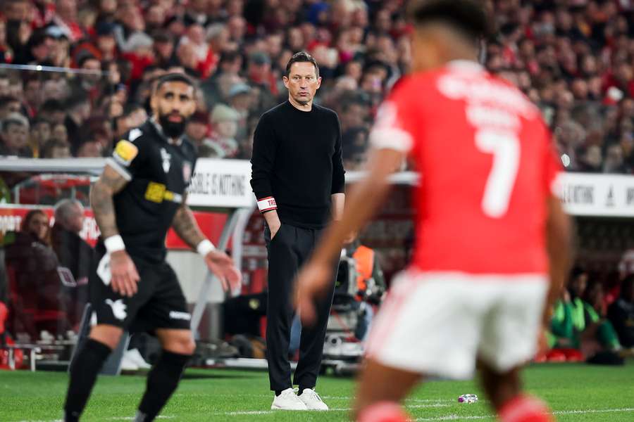 Roger Schmidt satisfeito com a exibição