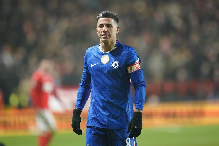 Enzo Fernandez considering Chelsea future amid PSG interest Enzo Fernandez considering Chelsea future amid PSG interest