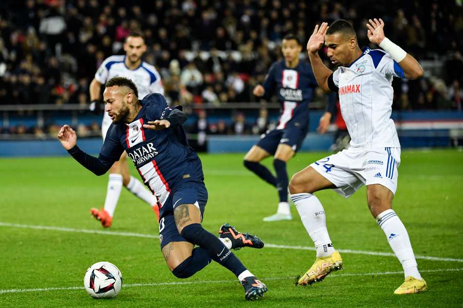 Ligue 1: Neymar, Verratti et Savanier suspendus un match