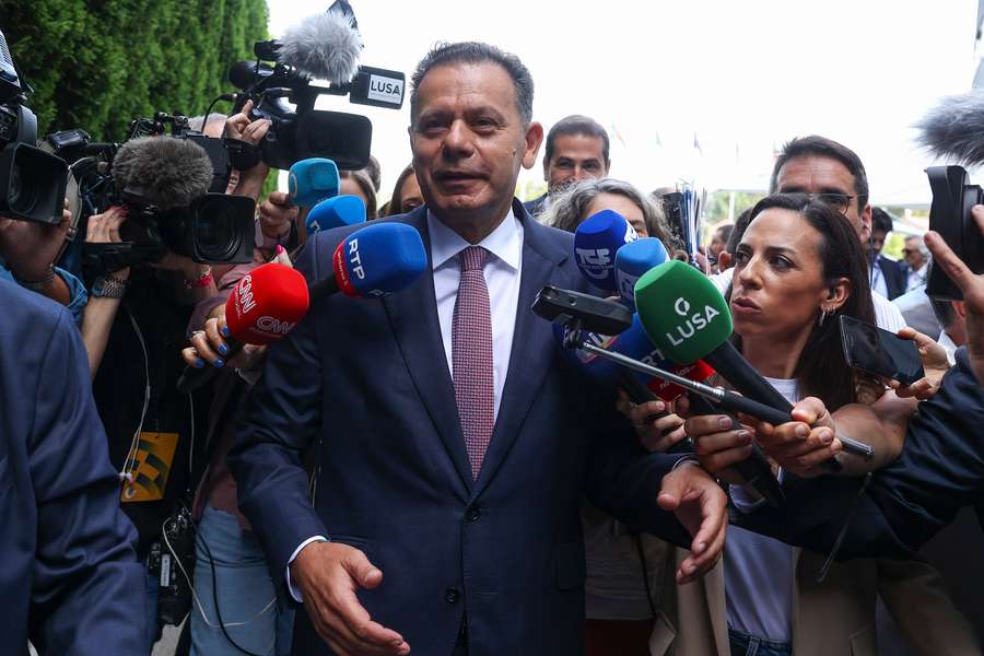 Luís Montenegro Luís Montenegro