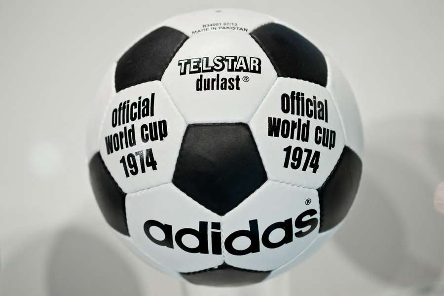 Bola Telstar 1974