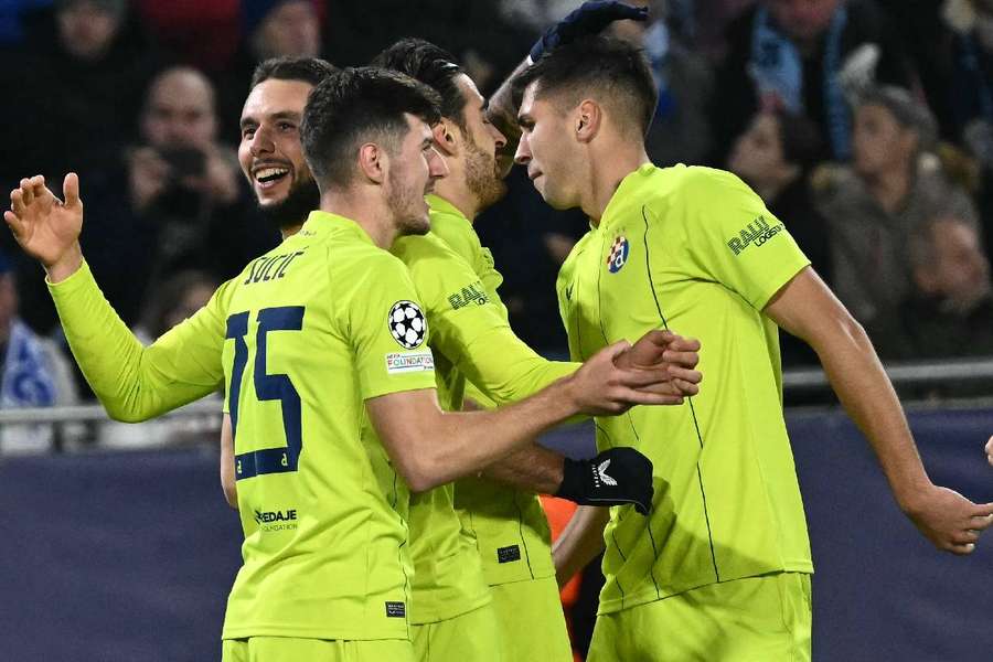 El Dinamo de Zagreb celebrando uno de sus goles