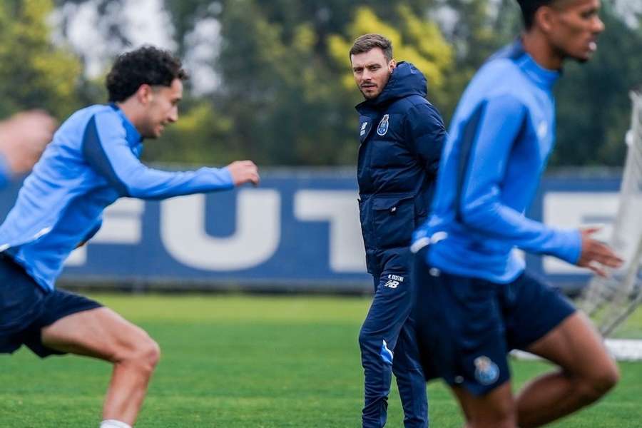 Martin Anselmi no último treino dos dragões
