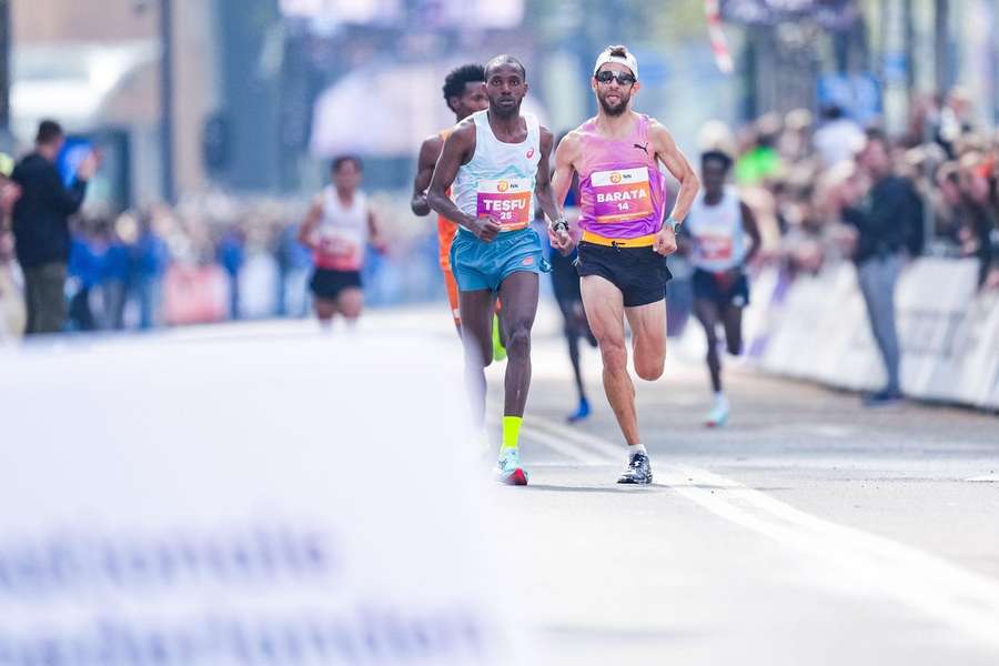 Samuel Barata foi o primeiro atleta não africano