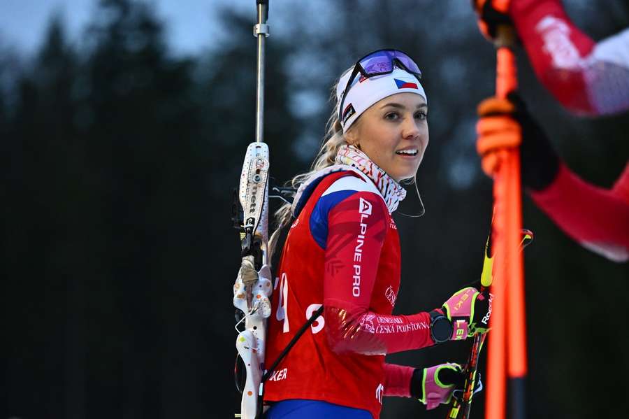 Voborníková zakončila sezonu vítězstvím na exhibičním supersprintu v Jablonci. Voborníková zakončila sezonu vítězstvím na exhibičním supersprintu v Jablonci.