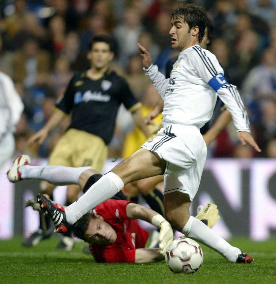 Juan Calatayud con el Málaga ante el Barcelona