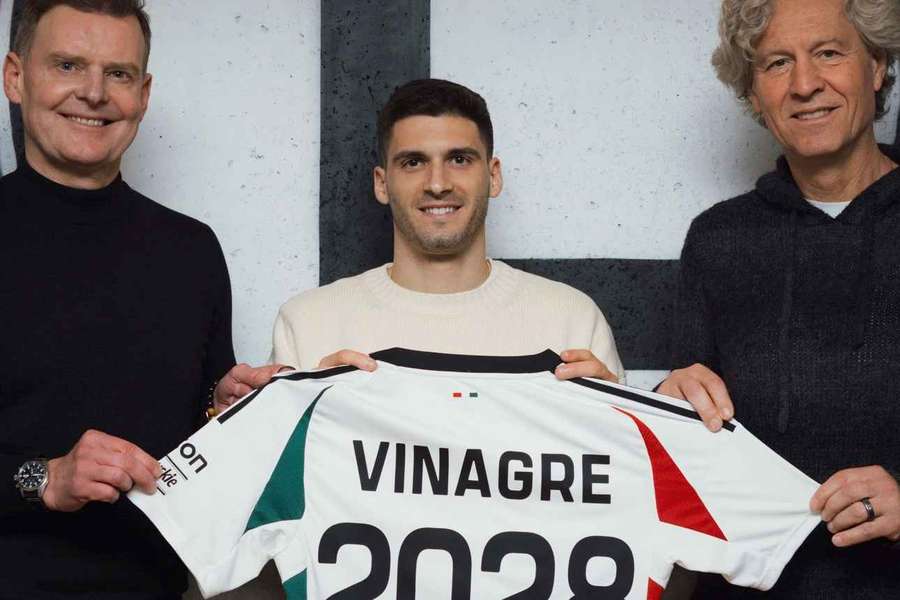 Oficjalnie: Ruben Vinagre wykupiony, podpisał umowę z Legią do 2028 roku
