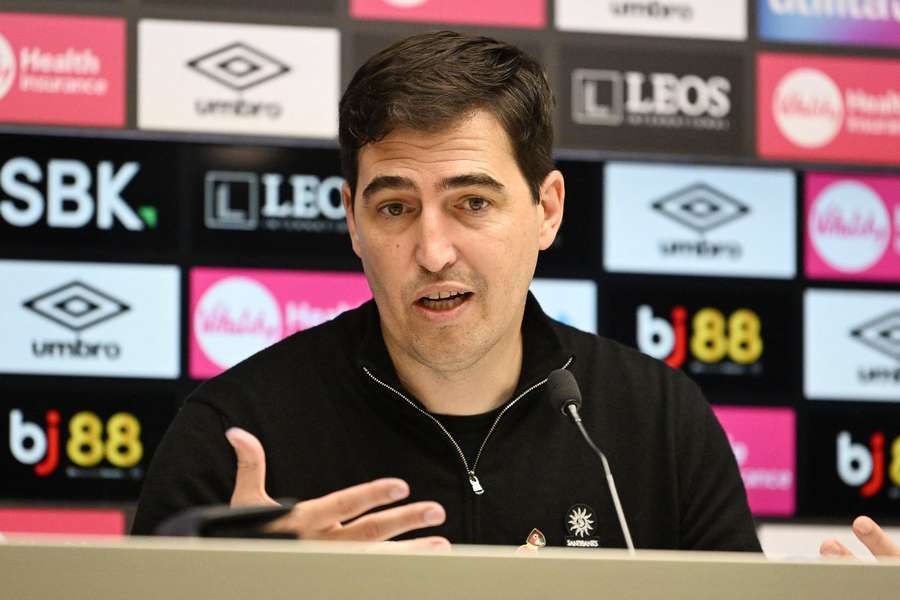 Iraola delivers update on Bournemouth contract talks Iraola delivers update on Bournemouth contract talks