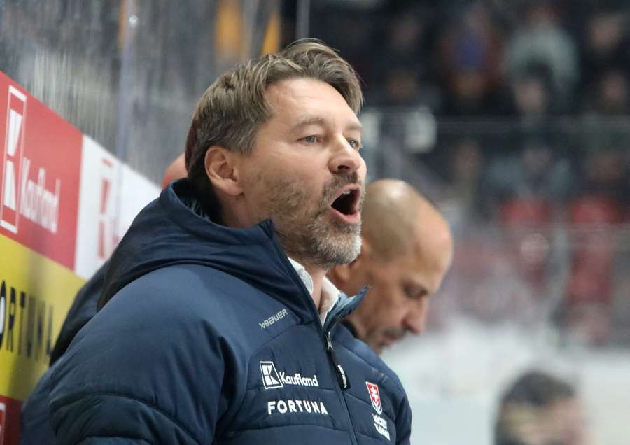 Országha zaskočila početnosť absencií.