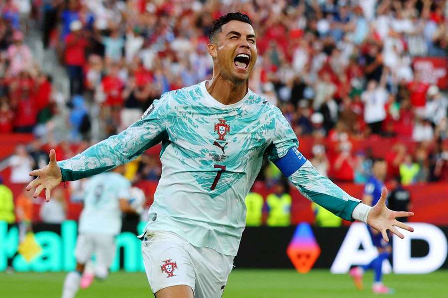 Ronaldo strelil svoj prvý gól vo vyraďovacej fáze MS. Ronaldo strelil svoj prvý gól vo vyraďovacej fáze MS.