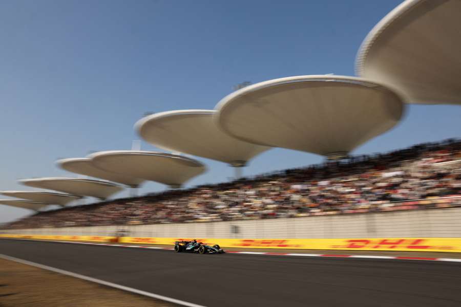 Russell vyhrál páteční trénink.