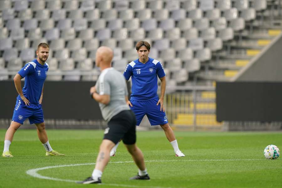 Jogadores do Zeleznicar Pancevo enfrentam maior jogo das suas vidas Jogadores do Zeleznicar Pancevo enfrentam maior jogo das suas vidas