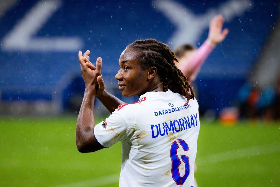 En Première Ligue, Lyon enfonce Montpellier, le Paris FC s'en sort face au RC Lens En Première Ligue, Lyon enfonce Montpellier, le Paris FC s'en sort face au RC Lens