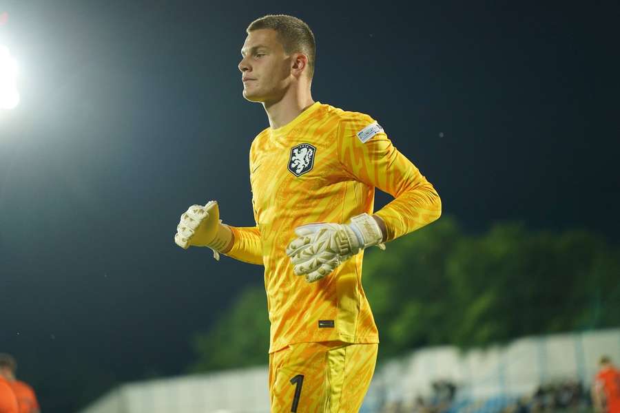Nizozemský brankář rezervy Sparty Joeri Heerkens při zápase s Německem na Euru U19.