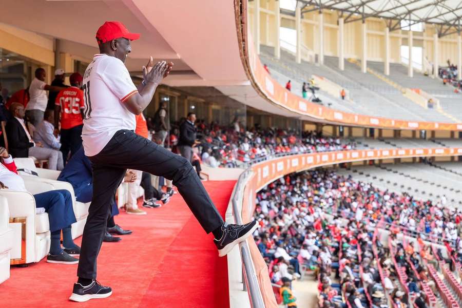 Presidente do Quénia, William Ruto, no Estádio Kasarani Presidente do Quénia, William Ruto, no Estádio Kasarani