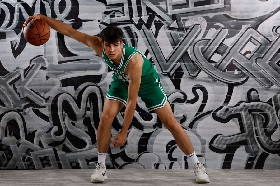 Hugo González cumple con los Celtics Hugo González cumple con los Celtics