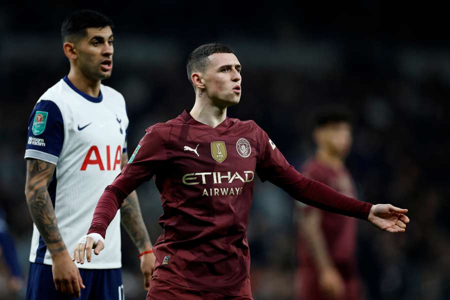 City e Tottenham se enfrentaram na Copa da Liga City e Tottenham se enfrentaram na Copa da Liga