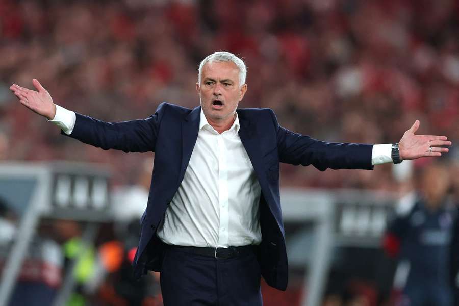 José Mourinho, treinador do Benfica