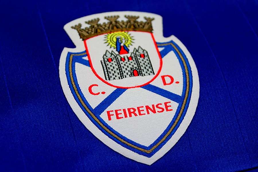 Feirense com diferendo entre clube e SAD