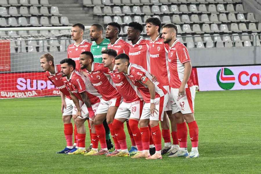 Dinamo în sezonul trecut de Superligă