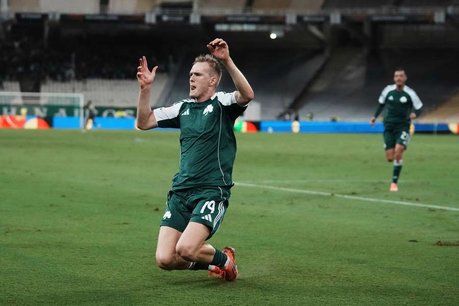 Bramki Polaków w Grecji. Trzeci gol Świderskiego dla Panathinaikosu, Musiolik zapewnia remis